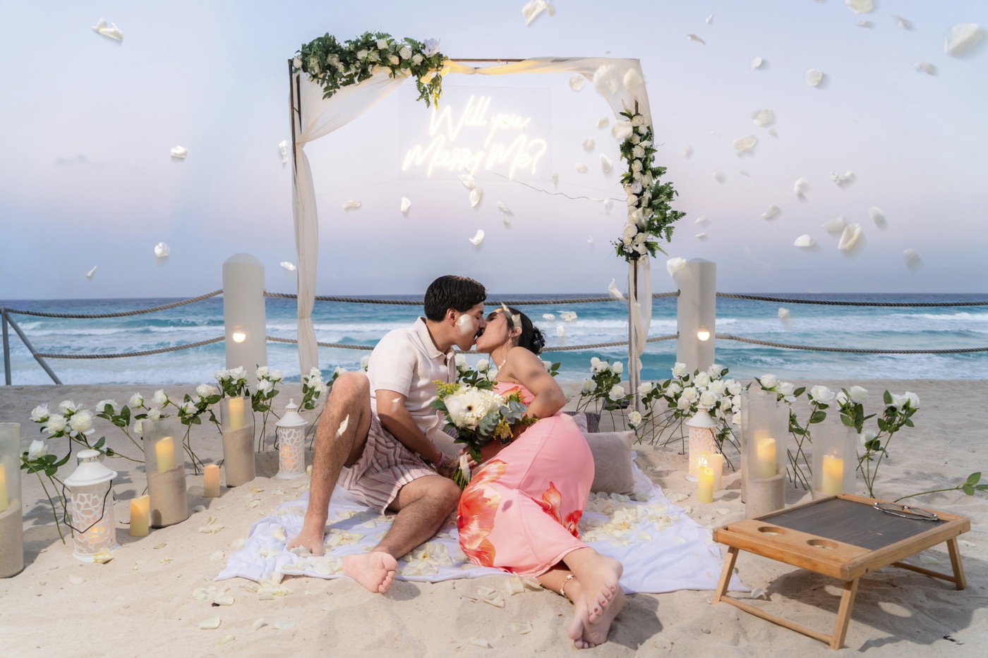 https://0201.nccdn.net/4_2/000/000/024/ec9/marriage-proposal-fiesta-americana-condesa-cancun-mexico-lux-art.jpg