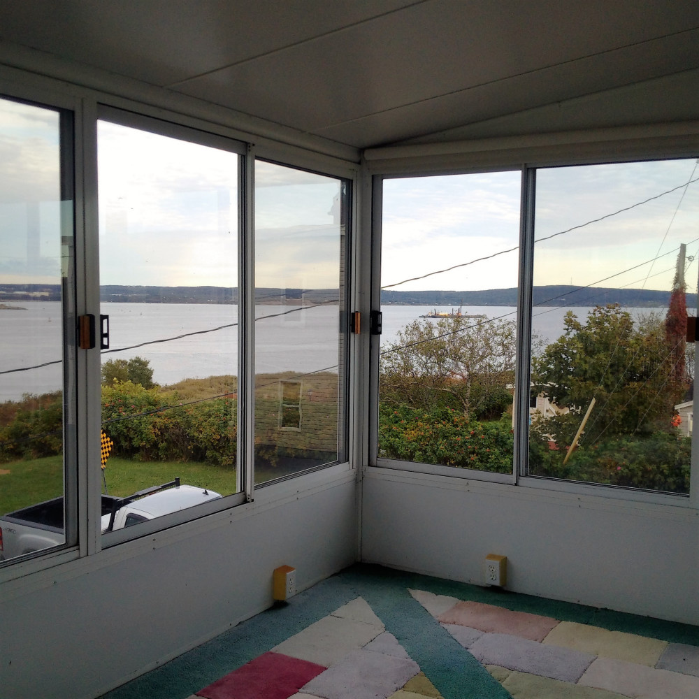 434 Lancaster #1 Sun Room