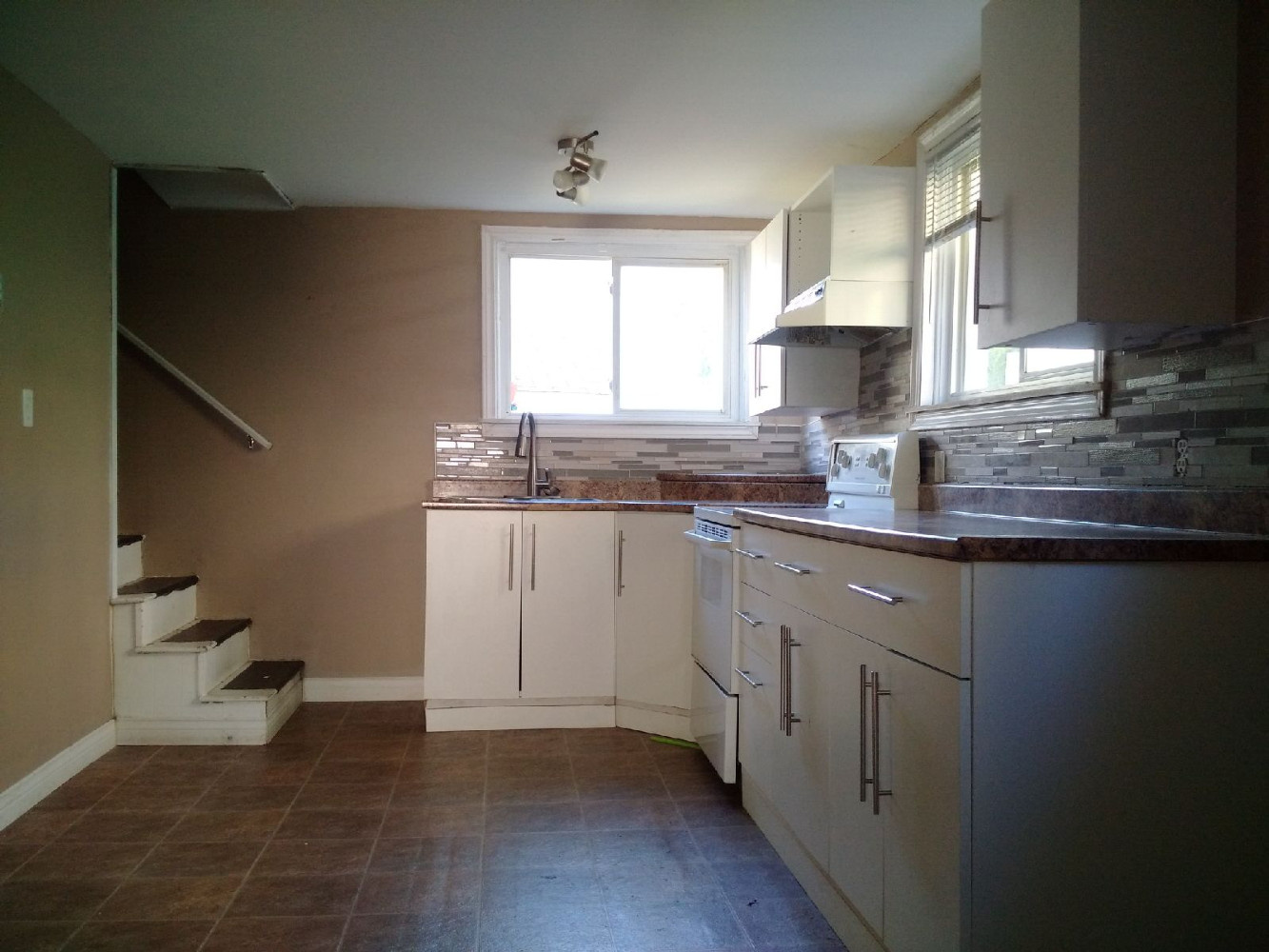 365 Sandy Point Kitchen