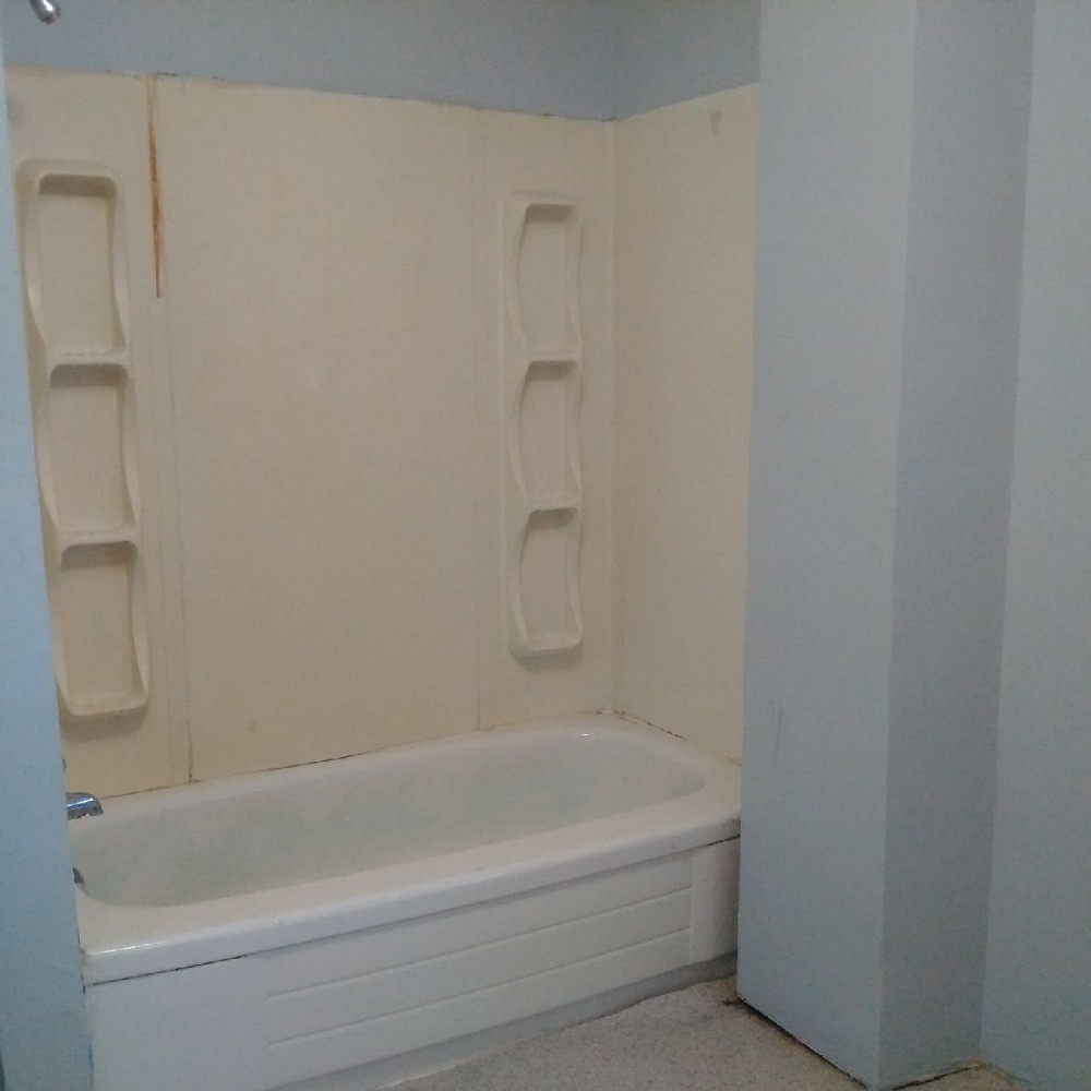103-105 Hazen St. #4 Bathroom