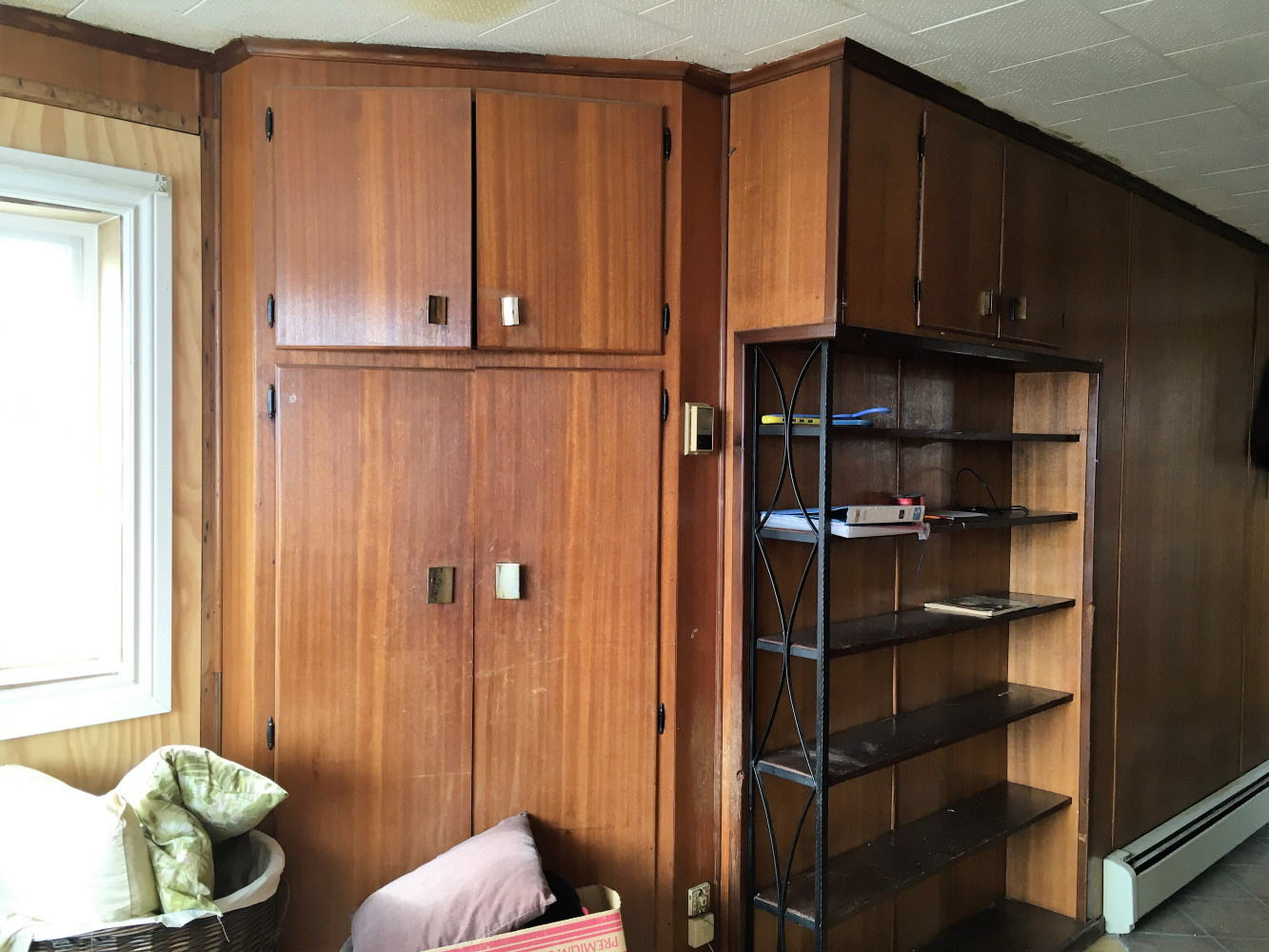 Third Bedroom/Rec Room Photo 2
Built in Shelves & Storage Across from Fireplace
