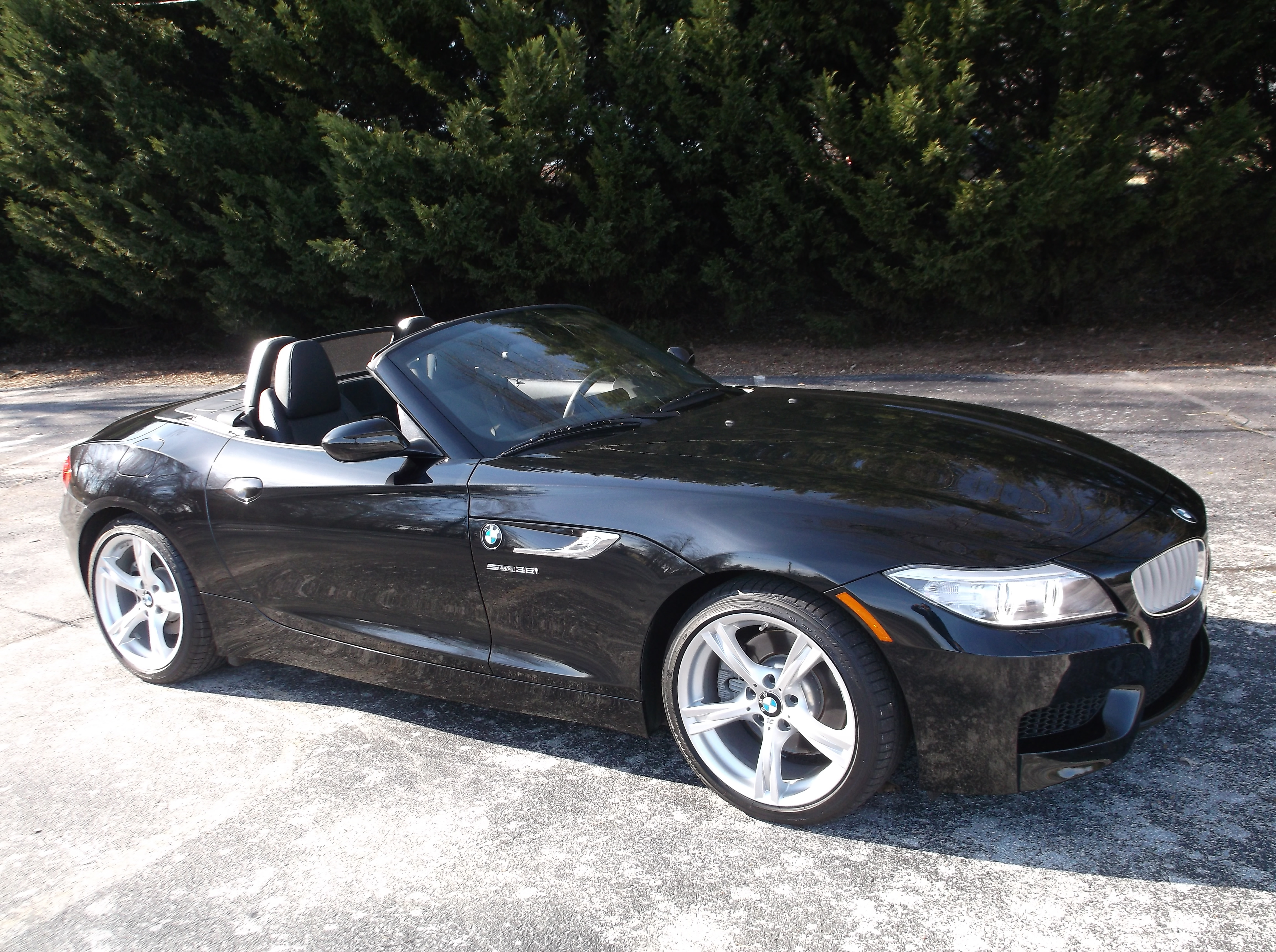 2016 BMW Z4 3.5I M SPORT
ONLY 10k Miles - NEW !
SOLD