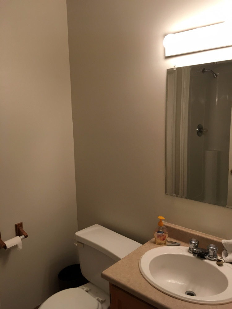 Main Bathroom
With Stand Up Shower