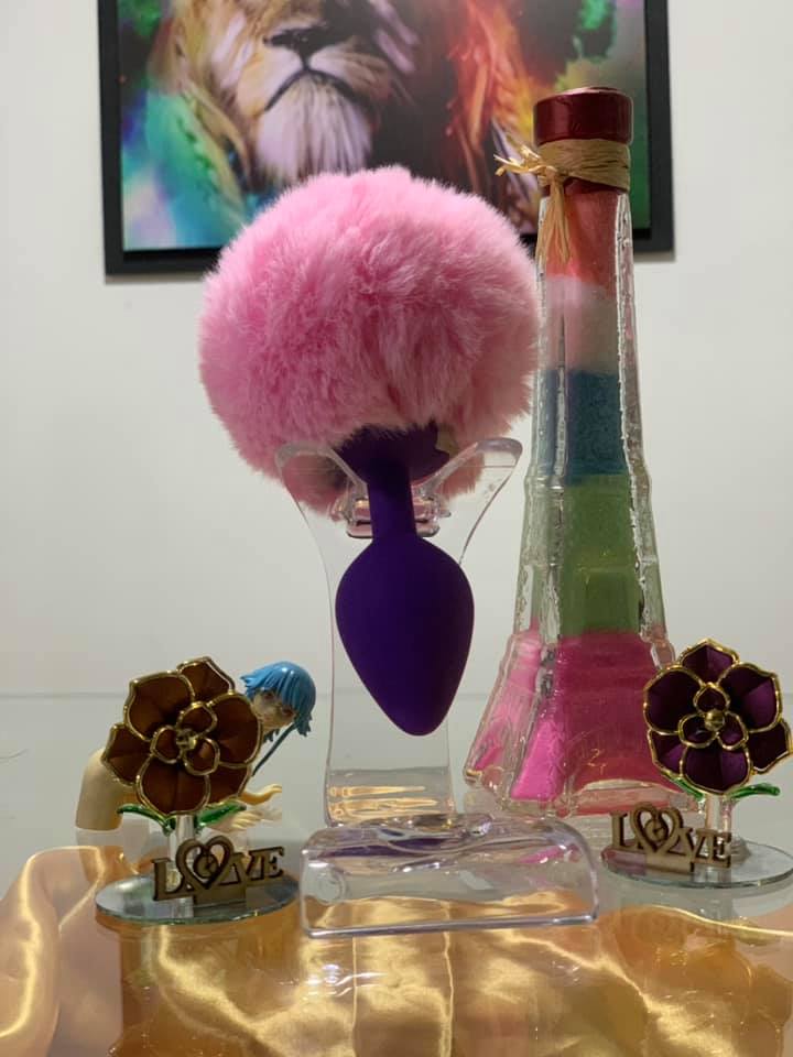 PLUG ANAL EN SILICONA MEDICA COLA DE CONEJA
$ 50.000