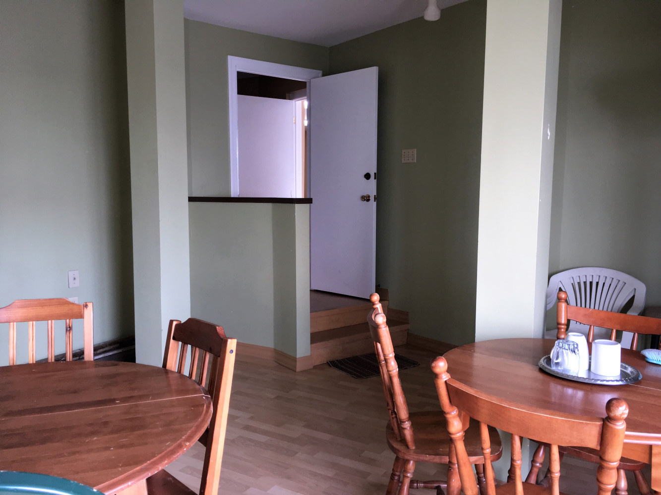 Kitchen/Dining area
Photo 2