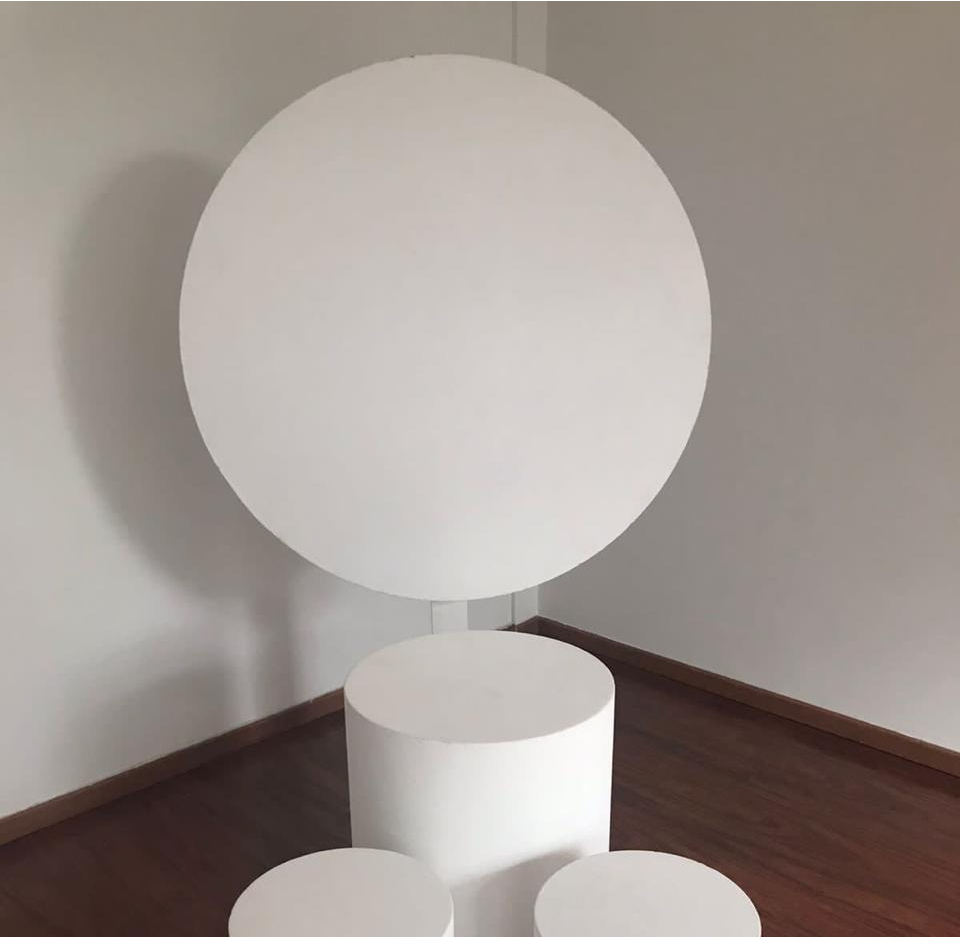 Circulo Efecto 3D Blanco con Caballete
1.30m diametro x 1.55cm Altura
$60.000
Mensaje Personalizado
$ 70.000
(SE ADAPTA AL COLOR QUE GUSTE