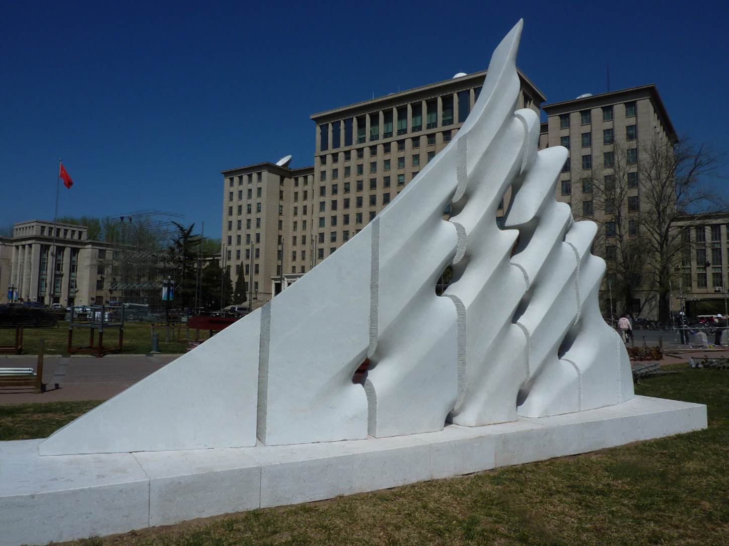 Voyager, marble, L.800cm. Tsinghua University, Beijing, China