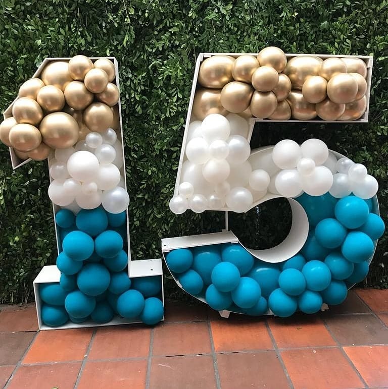 Numero 1 Hueco
relleno con Globos
Medidas 1,40cm de Altura
24 cm Profundidad
Alquiler $ 140.000
Numero 5 relleno con Globos
Profundidad 24cm
Alquiler $150.000