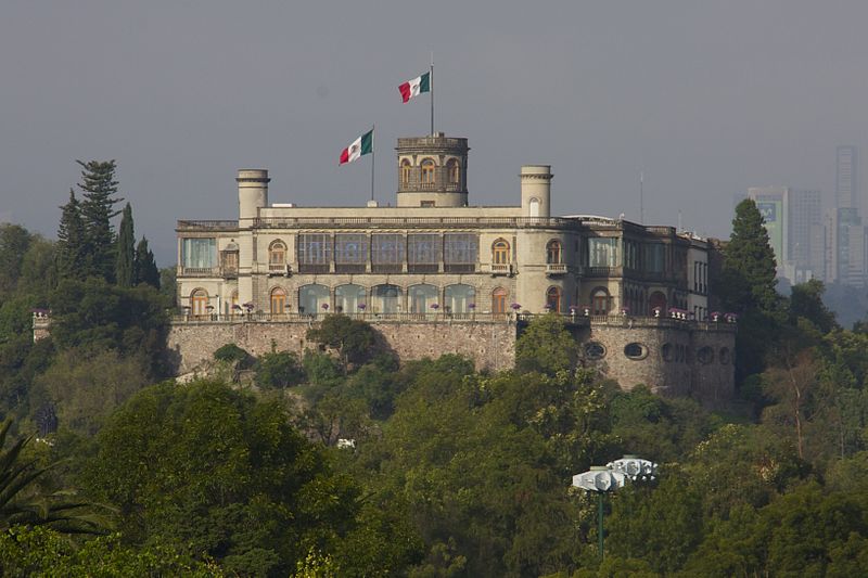 https://0201.nccdn.net/4_2/000/000/038/2d3/800px-Castillo_de_Chapultepec.jpg