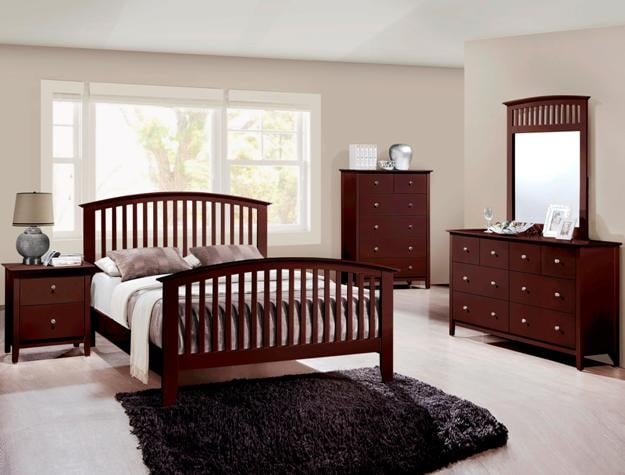 Bedroom Groups,
Dressers, Chests, Beds