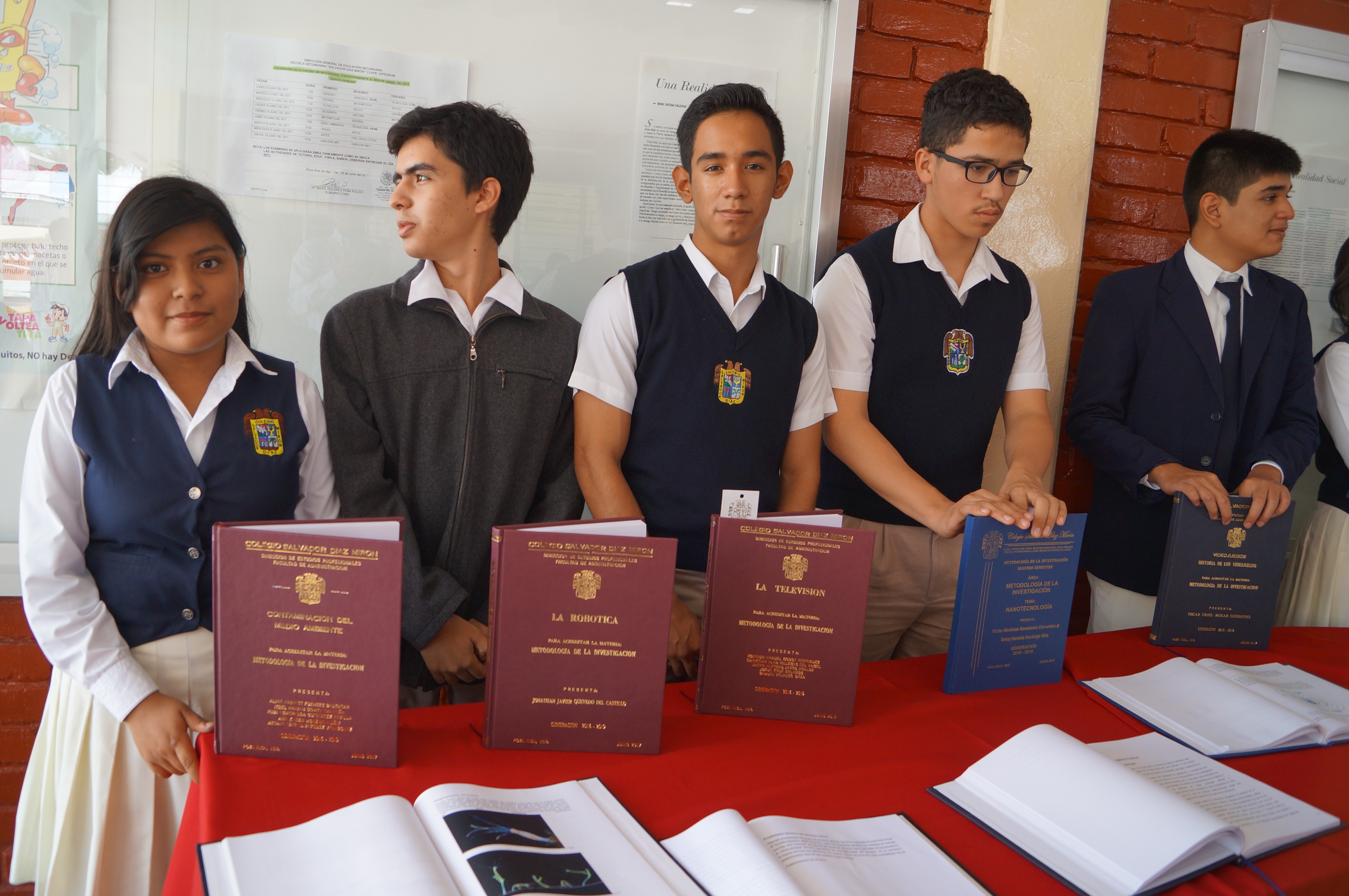 EXPOSICIÓN TRABAJOS DE INVESTIGACIÓN
16 DE JUNIO 2017