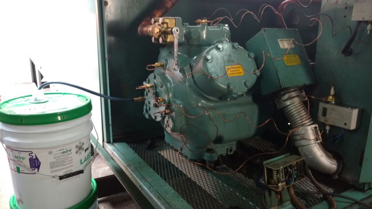 Cambio de aceite a Compresor