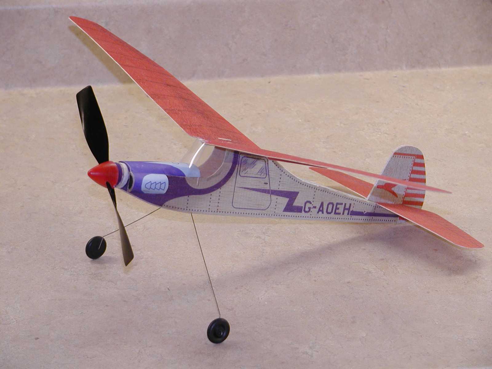 Paul and Ralph Bradley's Model Airplane Hangout - Keil Kraft 