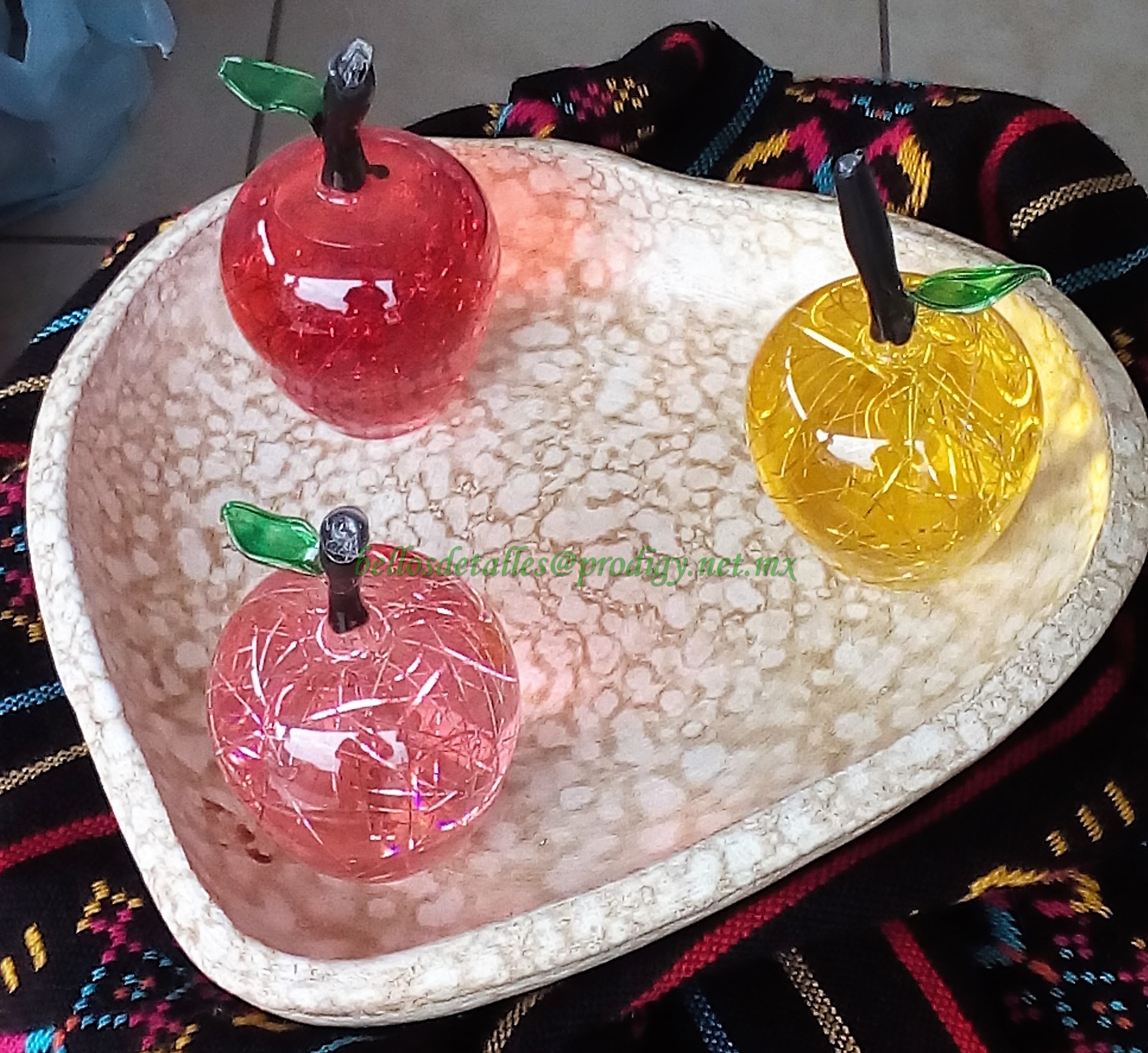 https://0201.nccdn.net/4_2/000/000/038/2d3/Manzanas-en-base-de-coraz--n-2183x2004.jpg