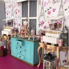 CARRETA DE MESA 
PEQUEÑA PARA POSTRES COLOR BLANCA
$30.000