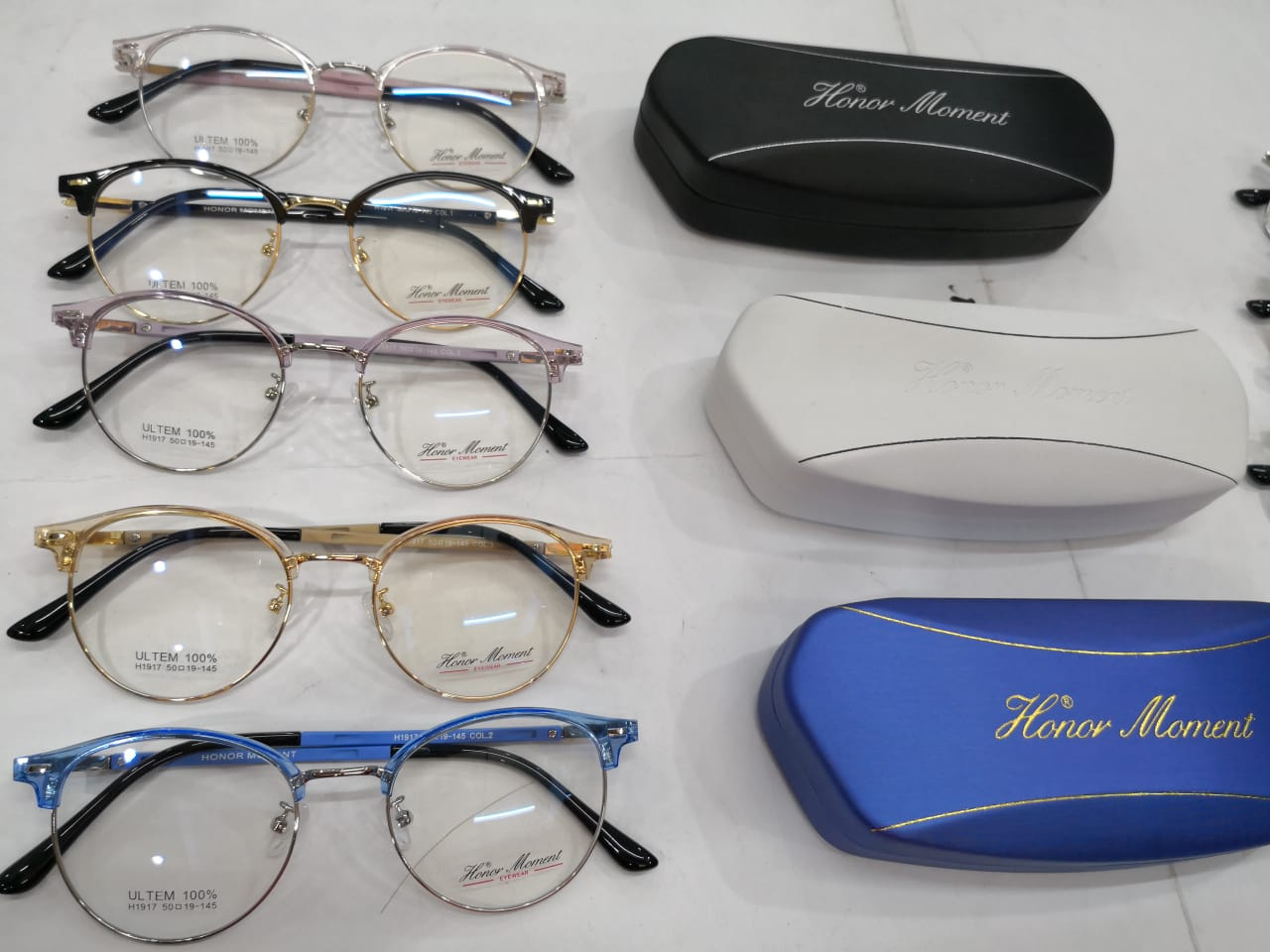 Modelo: H1917
Colores: Negro, Azul, Rosa, Morado y Dorado 