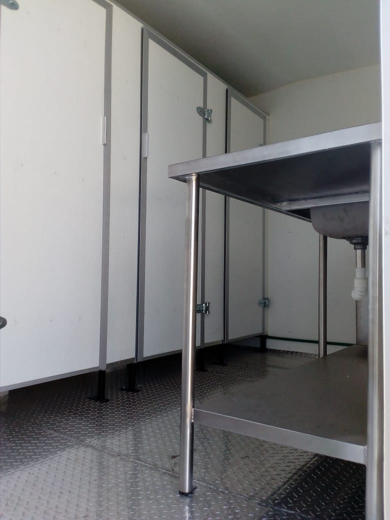 Remolques baños públicos