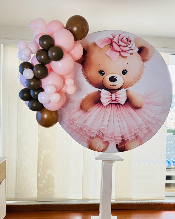 Circulo Efecto 3D Tematico
1.30m diametro x 2.20cm Altura
$80.000