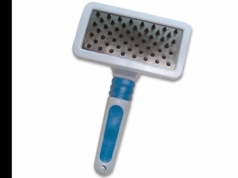 SDB-102 CARDA DE GOMA 
PELO CORTO GRANDE