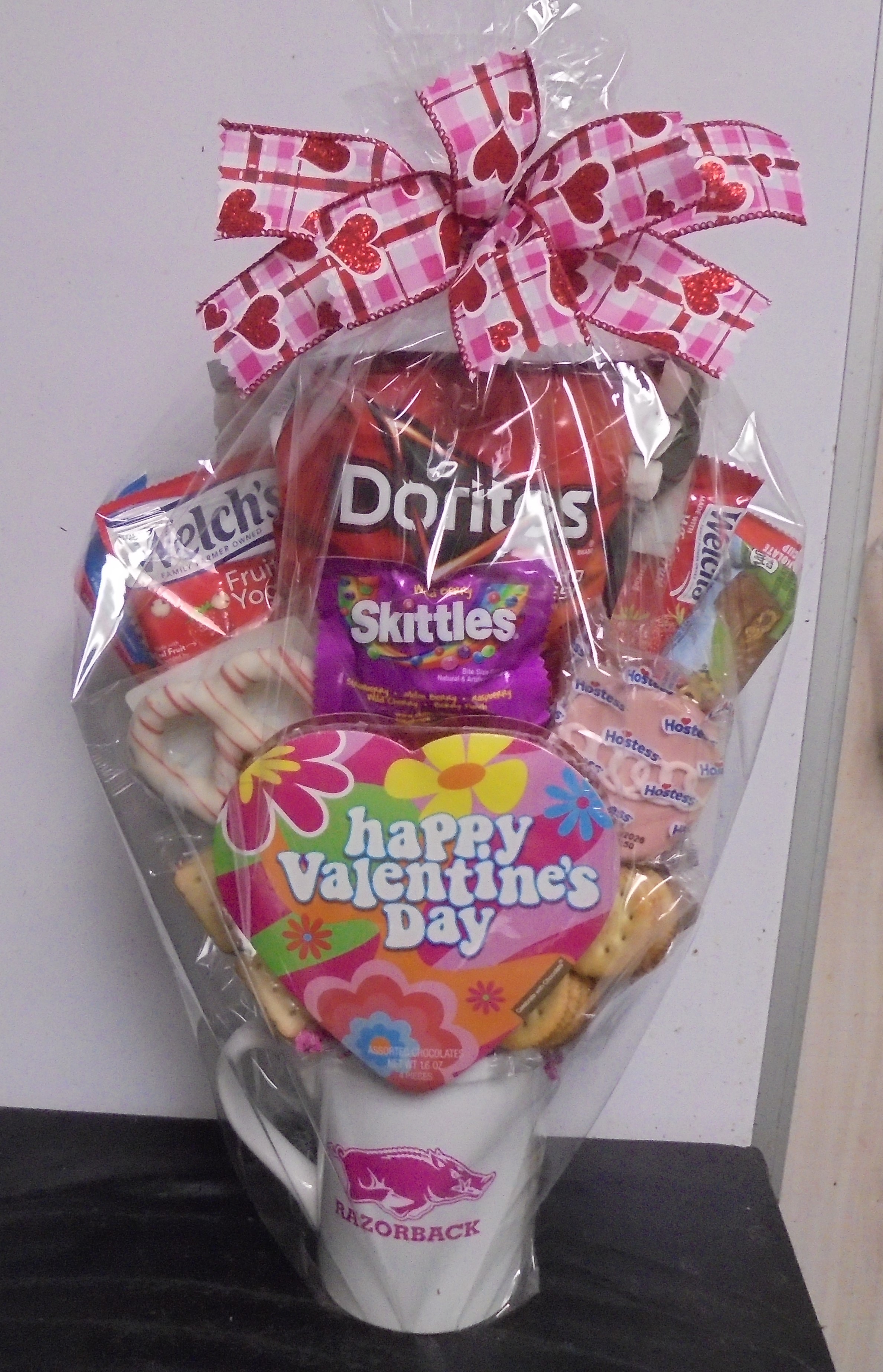 (31)  "Razorback" Mug Candy Bouquet
$40.00