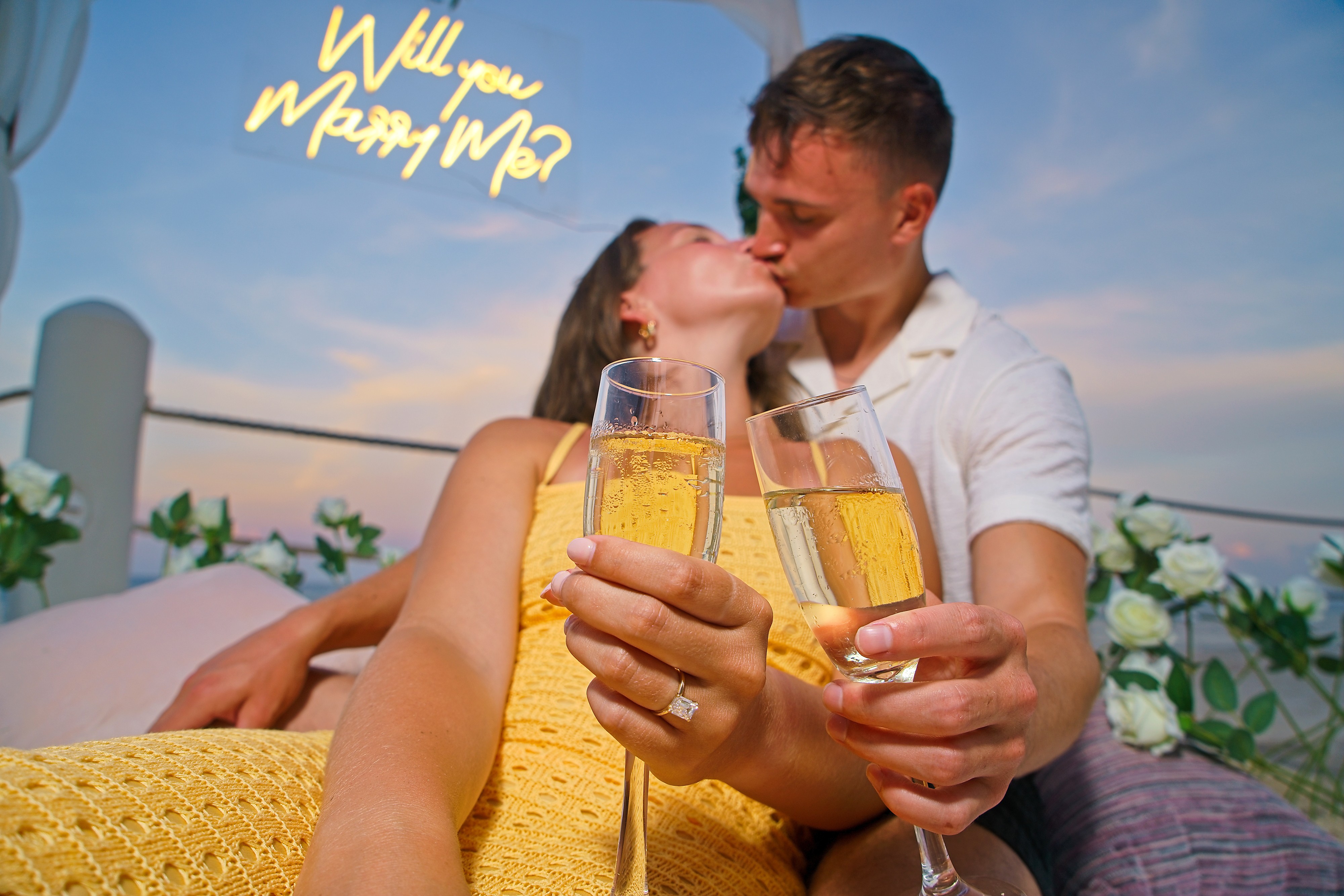 https://0201.nccdn.net/4_2/000/000/038/2d3/engagement-moment-captured-%E2%80%93-proposal-photos55.jpg