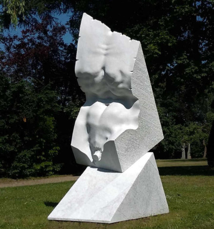 Echo of the Ancient - White Carrara marble -  Nord Art - Germany