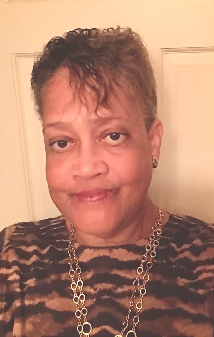 https://0201.nccdn.net/4_2/000/000/038/2d3/gloria3.jpg
