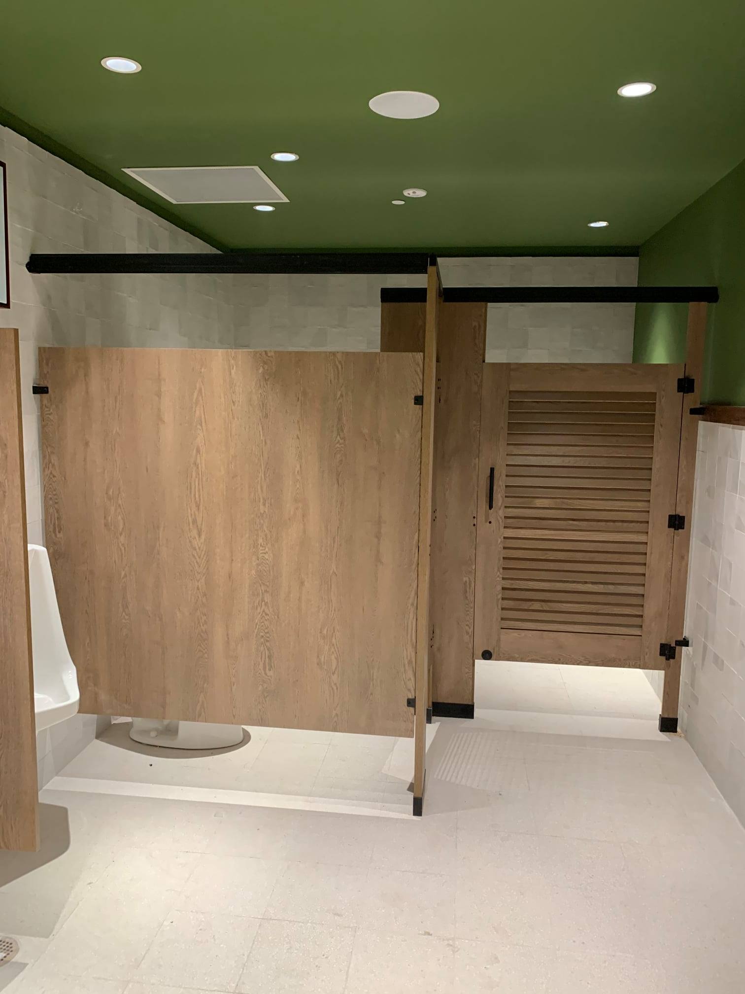 https://0201.nccdn.net/4_2/000/000/038/2d3/ironwood-partitions3-st-petersburg.jpg