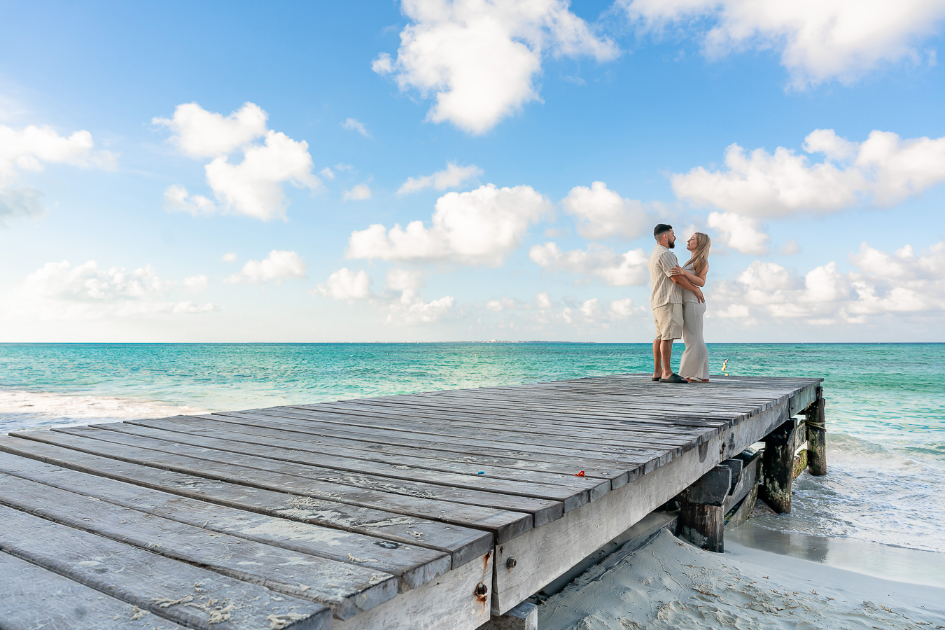https://0201.nccdn.net/4_2/000/000/038/2d3/romantic-proposal-in-cancun-riu-cancun-allinclusive116.jpg.jpg