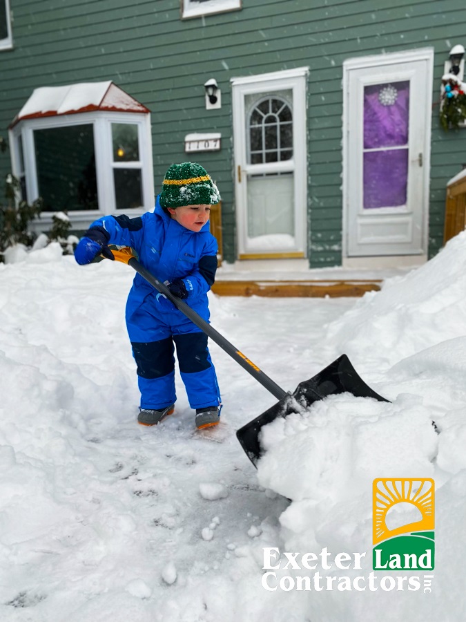 https://0201.nccdn.net/4_2/000/000/038/2d3/shoveling-crew.jpg