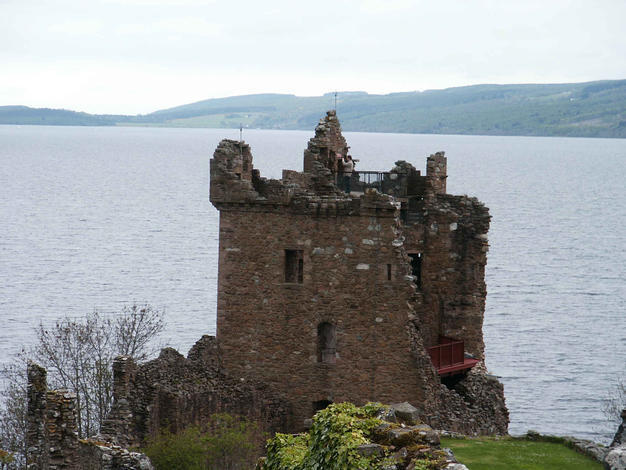  Urquhart  Castle, Loch Ness
