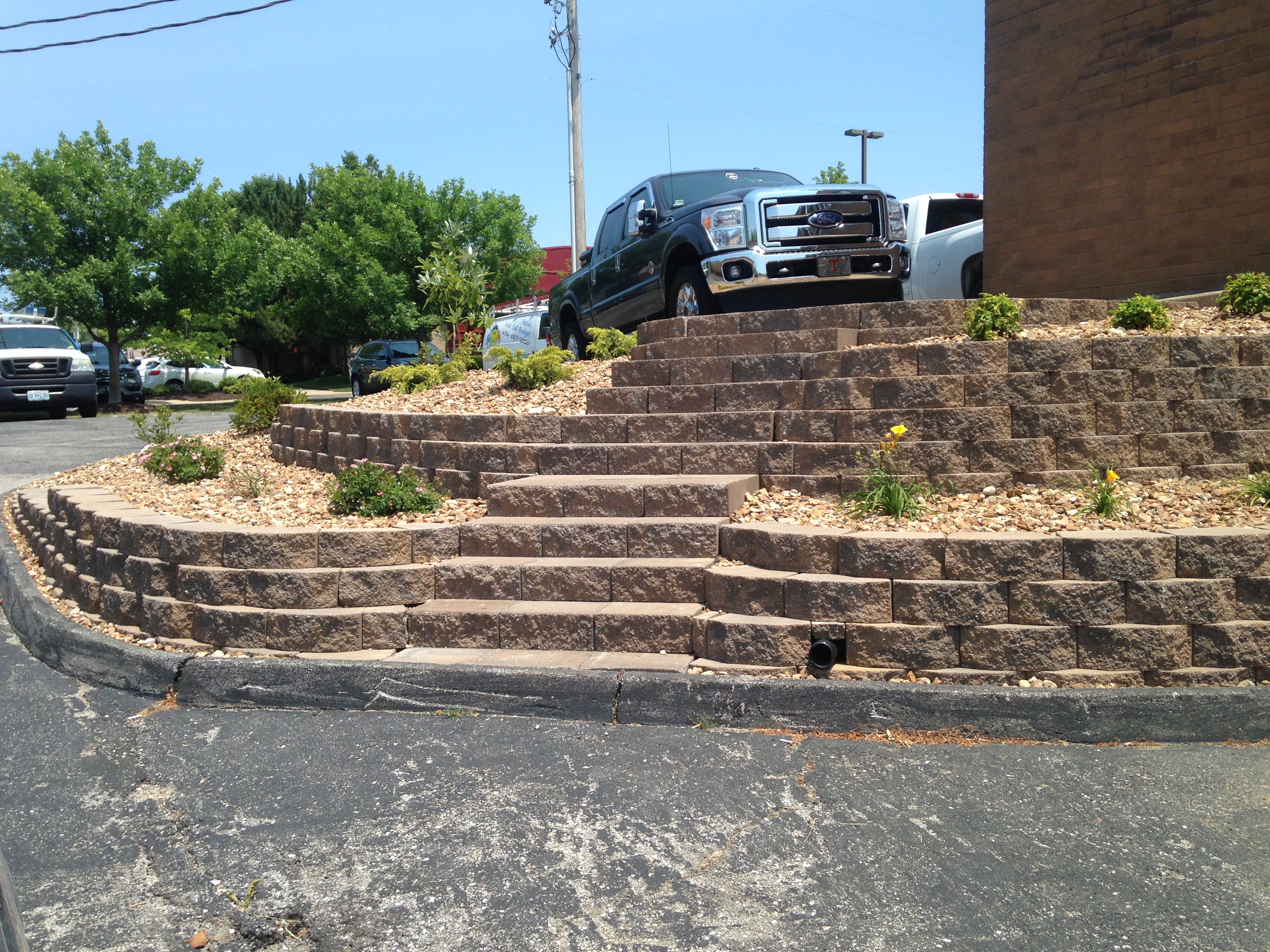 https://0201.nccdn.net/4_2/000/000/038/2d3/srw-stepblock-sandstone.jpg