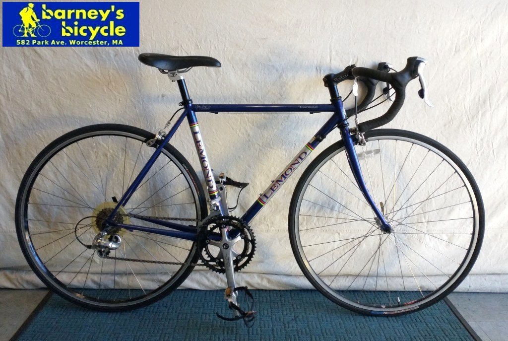 Lemond Tourmolet
Frame Size: 52cm S/M
Rider Height:(5'6-5'9)
Drivetrain: Shimano 105, 2x9
$799.99