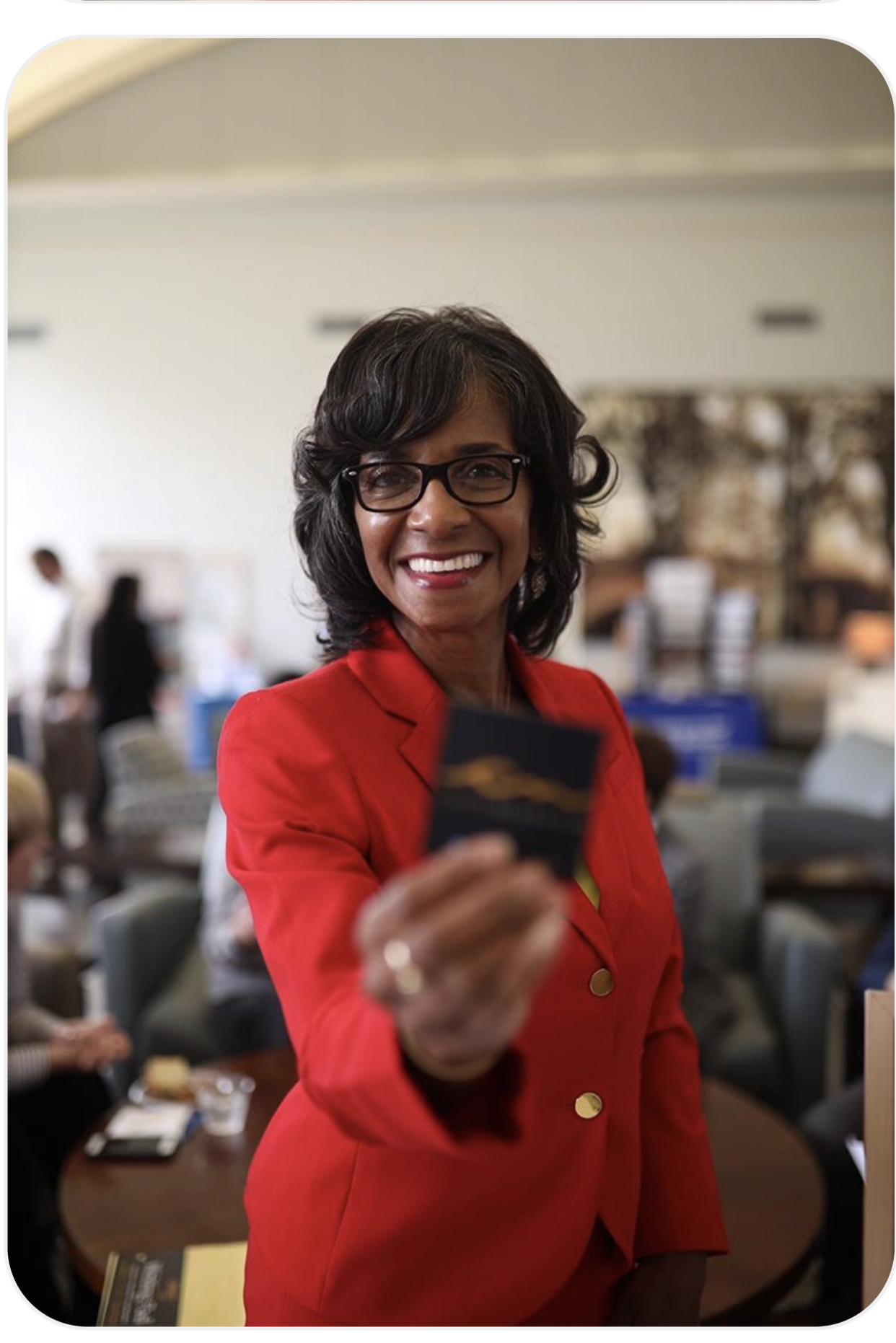 (##AI##(Background.image1.alt)##AI##)