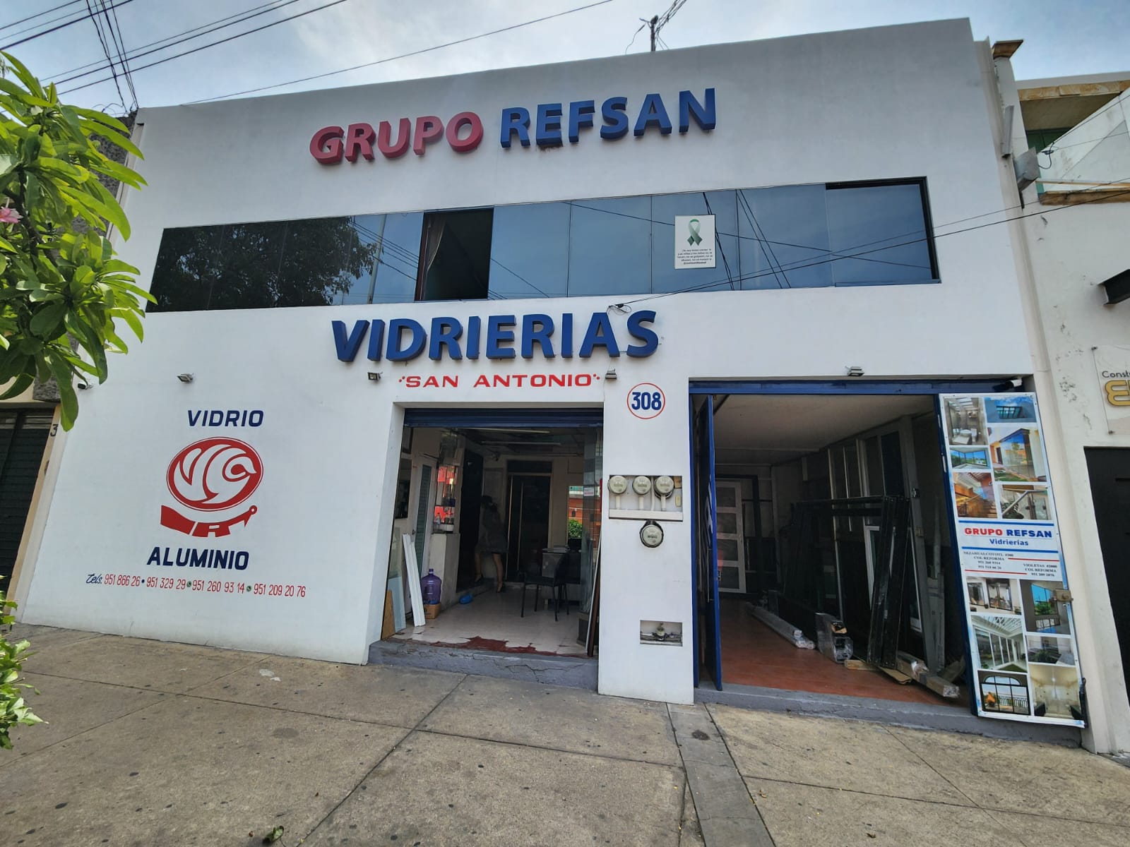 Sucursal San Antonio y Reforma. Sucursal San Antonio y Reforma.