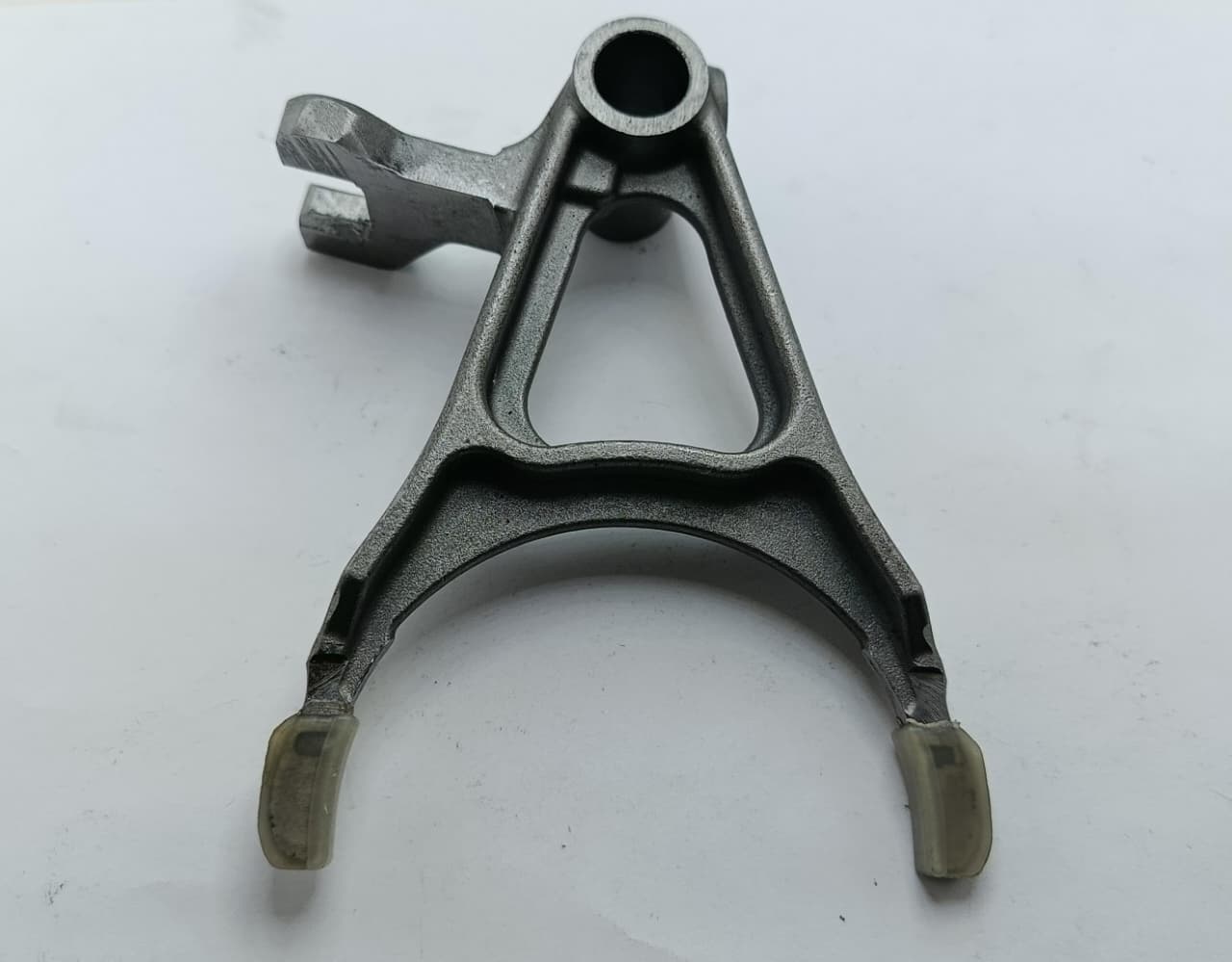 PALIO, RAM 700
HORQUILLA 3RA 4TA
REEMPLAZO
AGOTADO