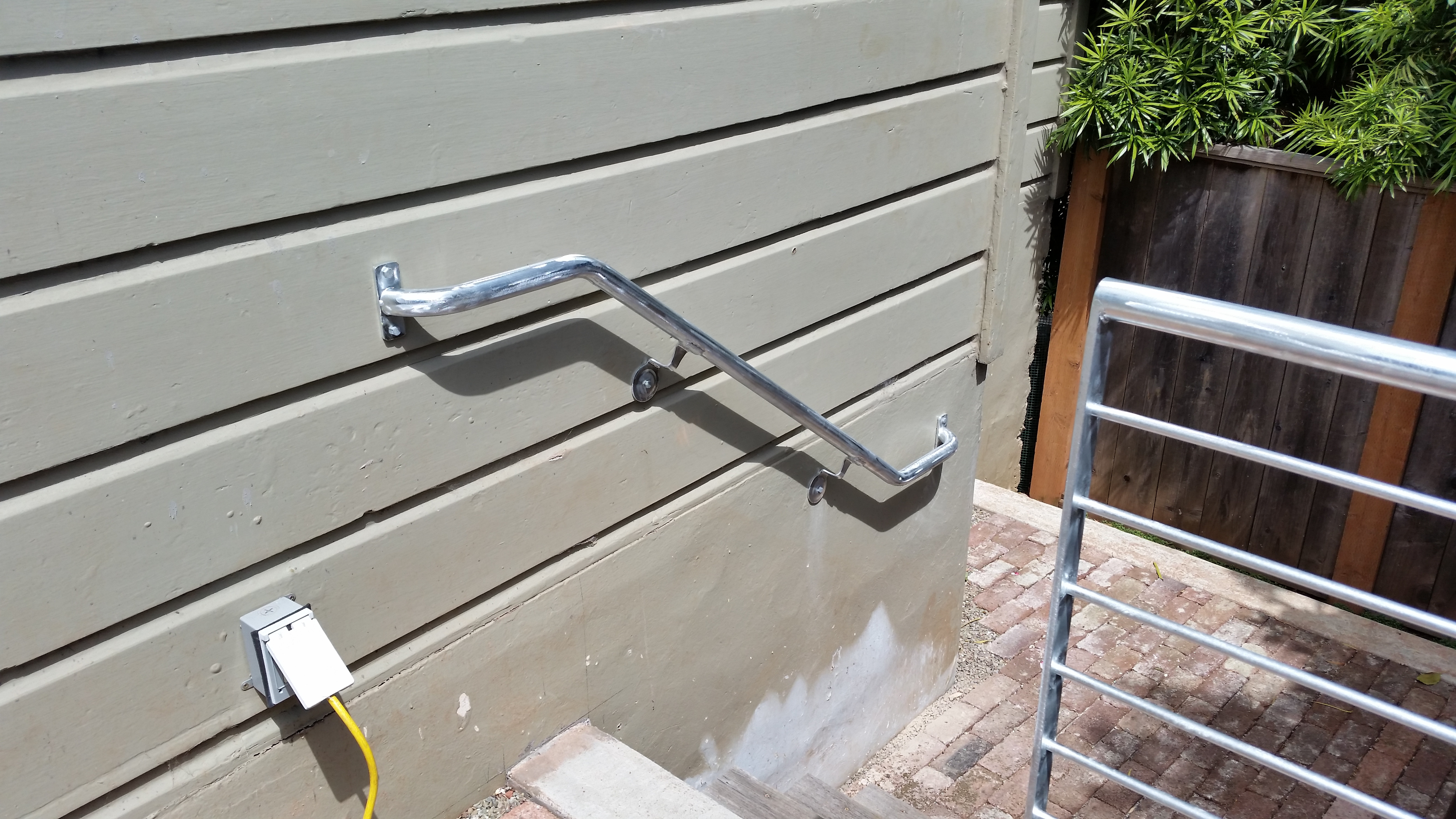 Handrail Example 4 (Round Tube)