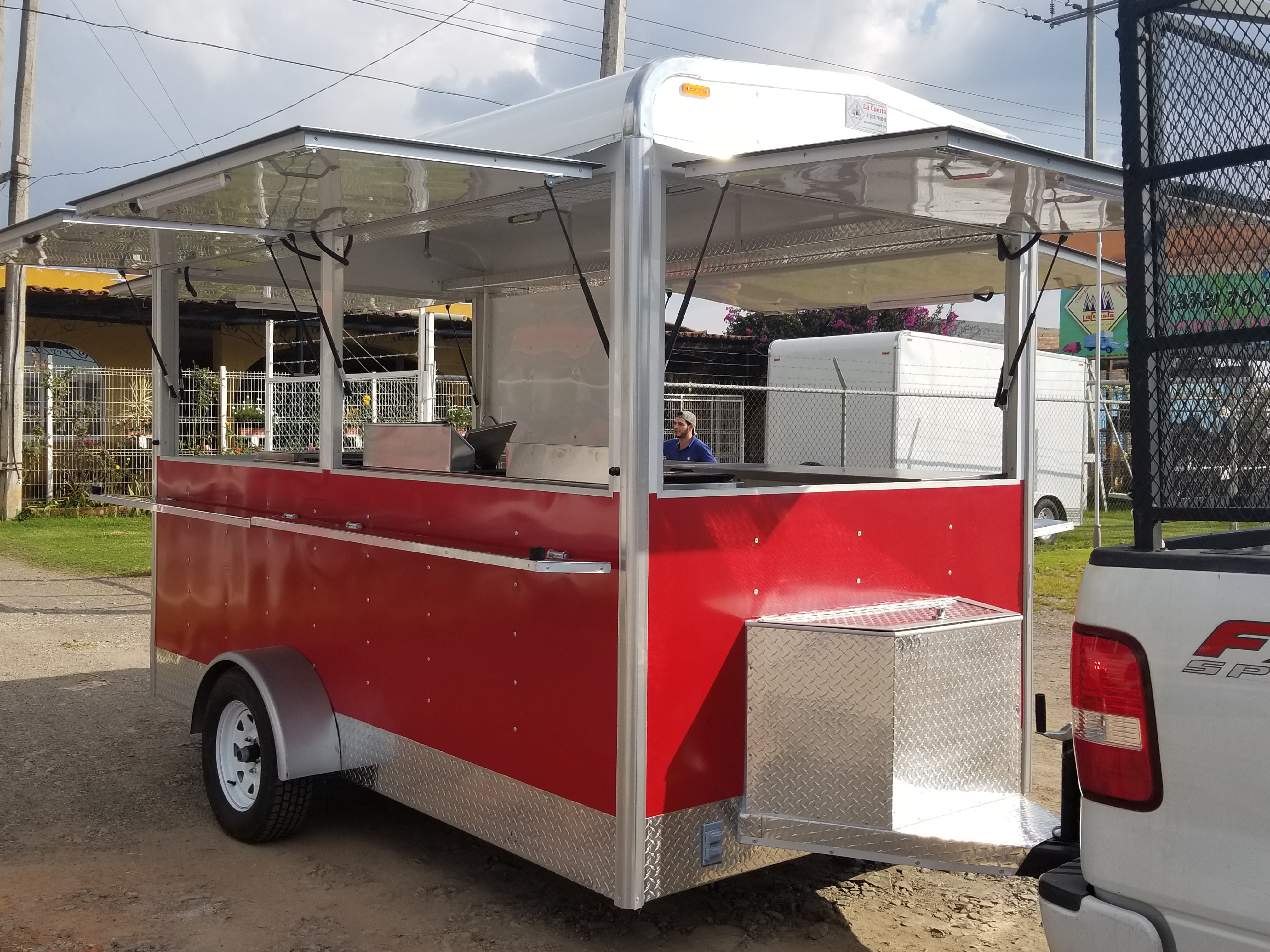 REMOLQUE LONCHERO