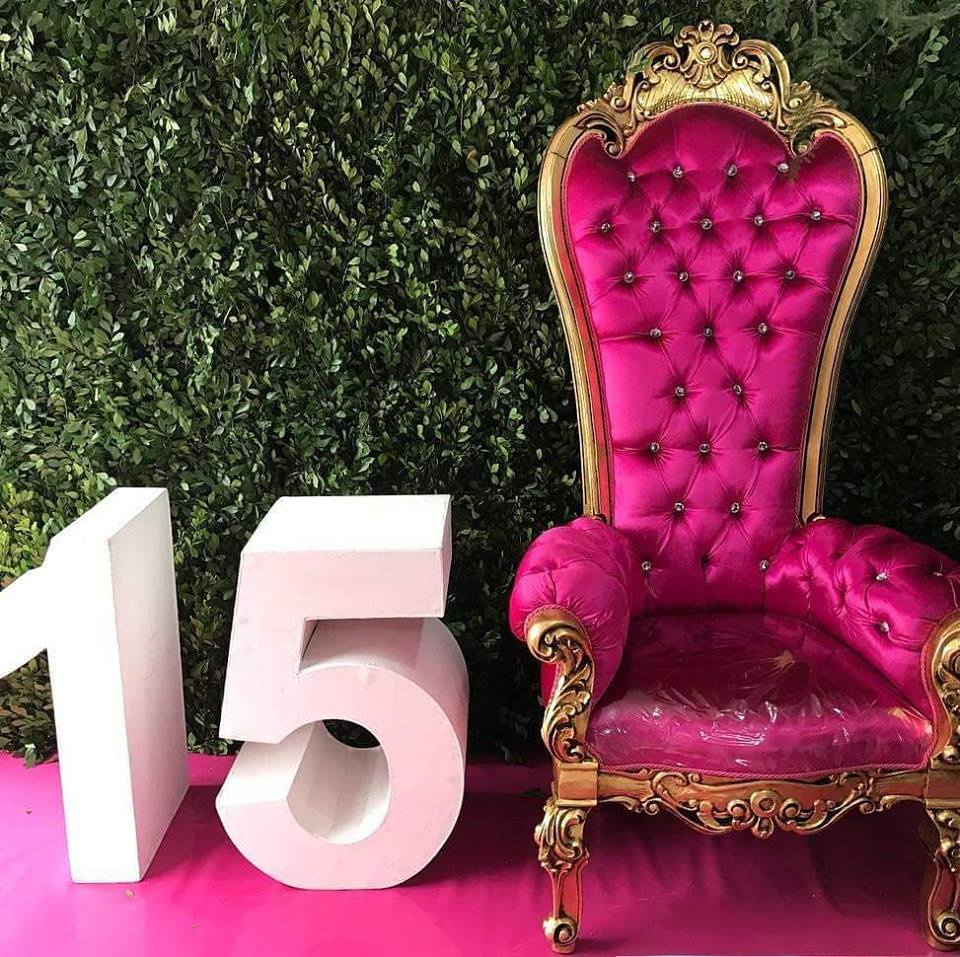 Cada Numero en Alquiler
Medidas 80cm de Altura
$35.000