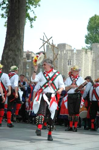 Brian finishes the set
