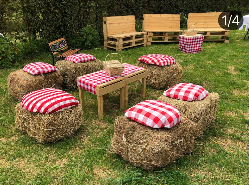 6 Puff de Heno + 2 Bancas+
(1m x 1.17cm)
Alquiler
Combo Alquiler
( Incluye Camino de Mesa y Cojines)
$ 92.000