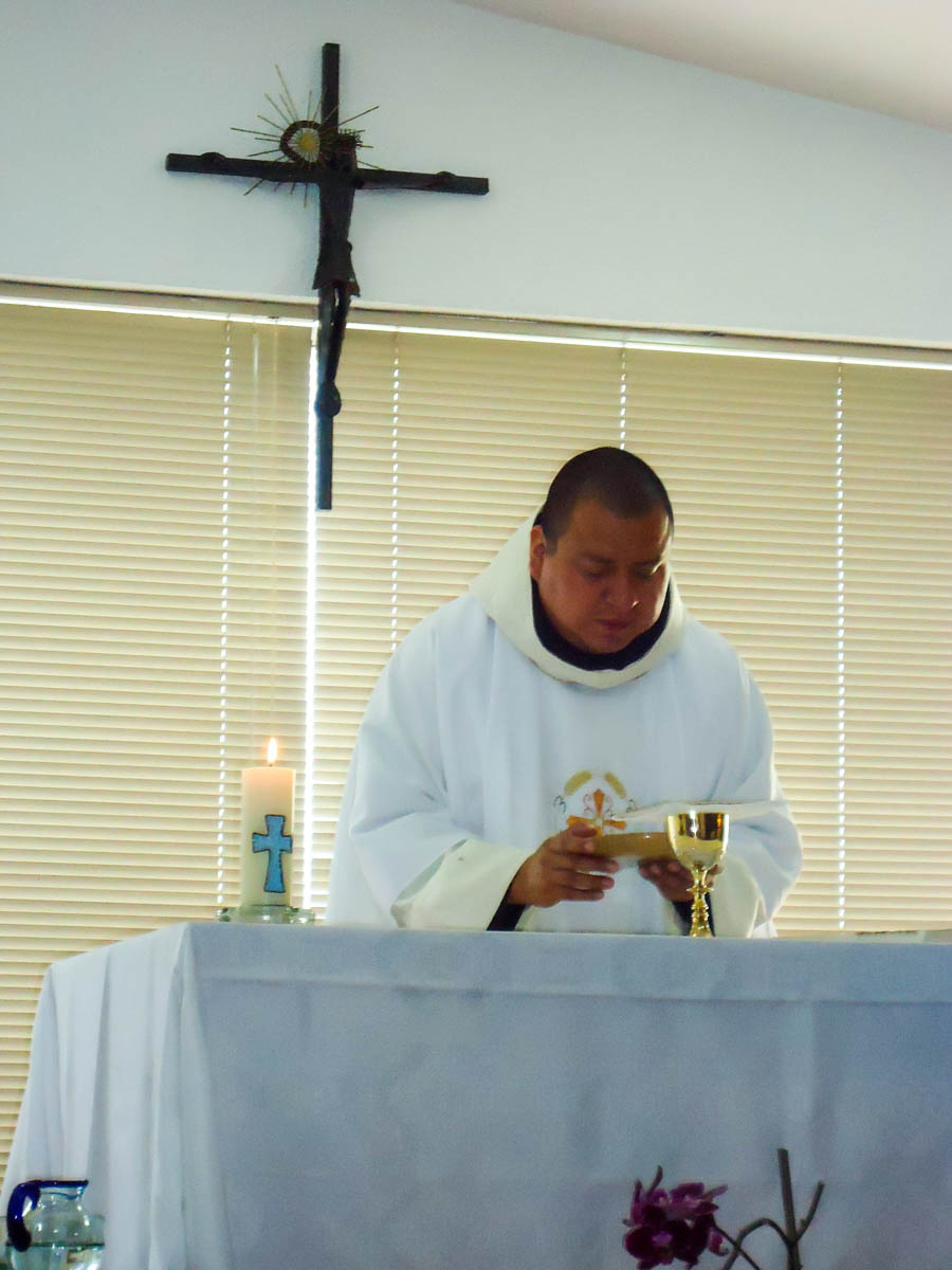 https://0201.nccdn.net/4_2/000/000/03f/ac7/DSC00839-900x1200.jpg