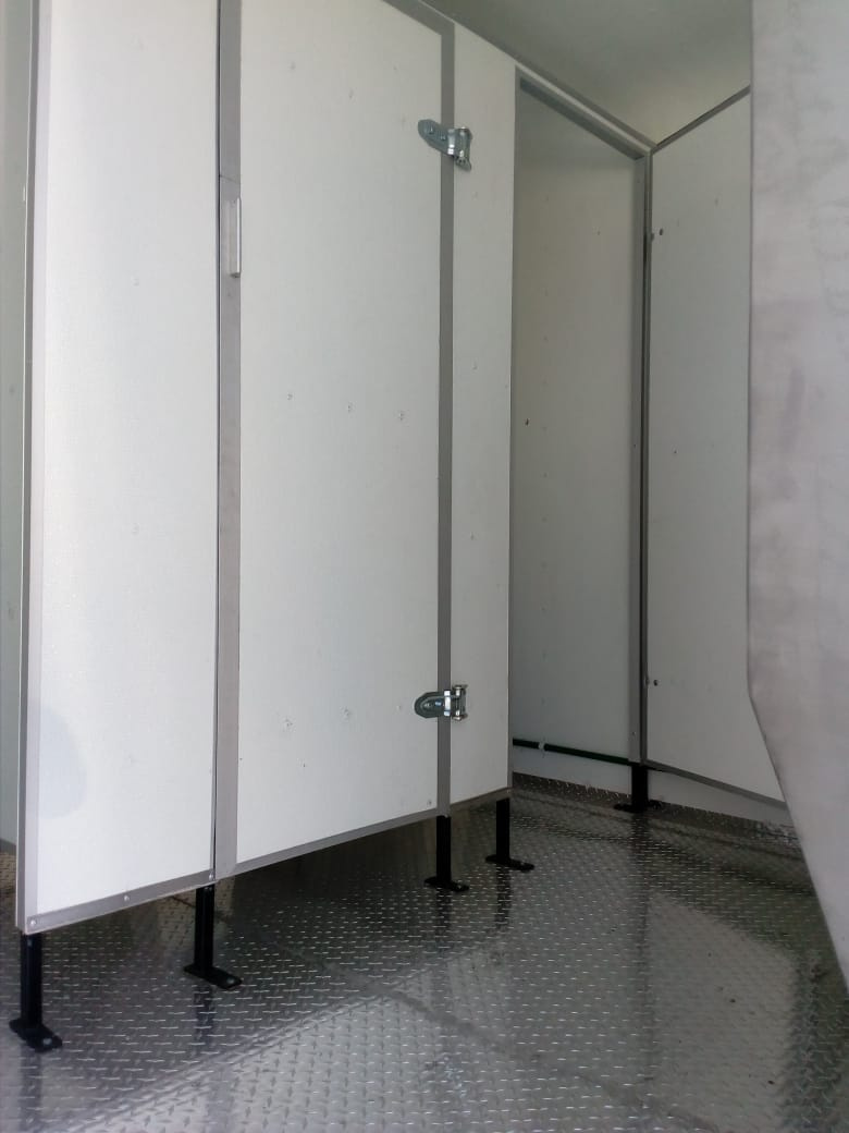 Remolques baños públicos