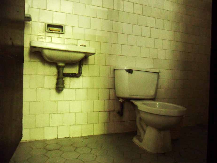 Habitación hombre baño