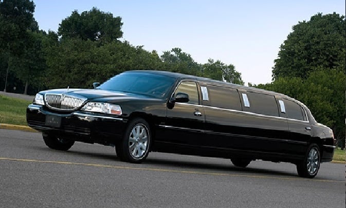 Lincoln Stretch Limo