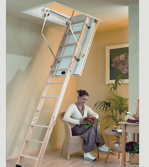 https://0201.nccdn.net/4_2/000/000/03f/ac7/TDE27-titan-exclusive-timber-loft-ladder-600x671.jpg