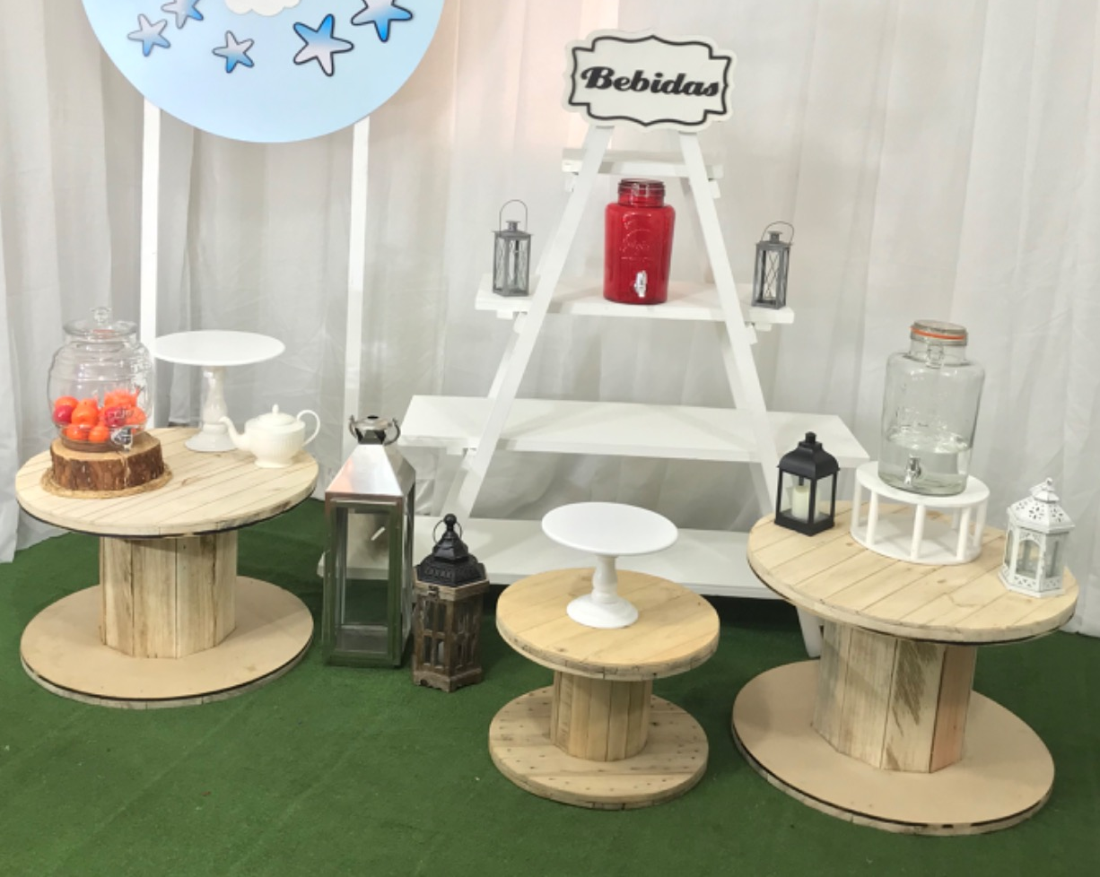 Carretes Mediano
45cm Alto x 65cm Diámetro $30.000
Pequeño
38,5cm Alto x 58n Diámetro $ 20.000