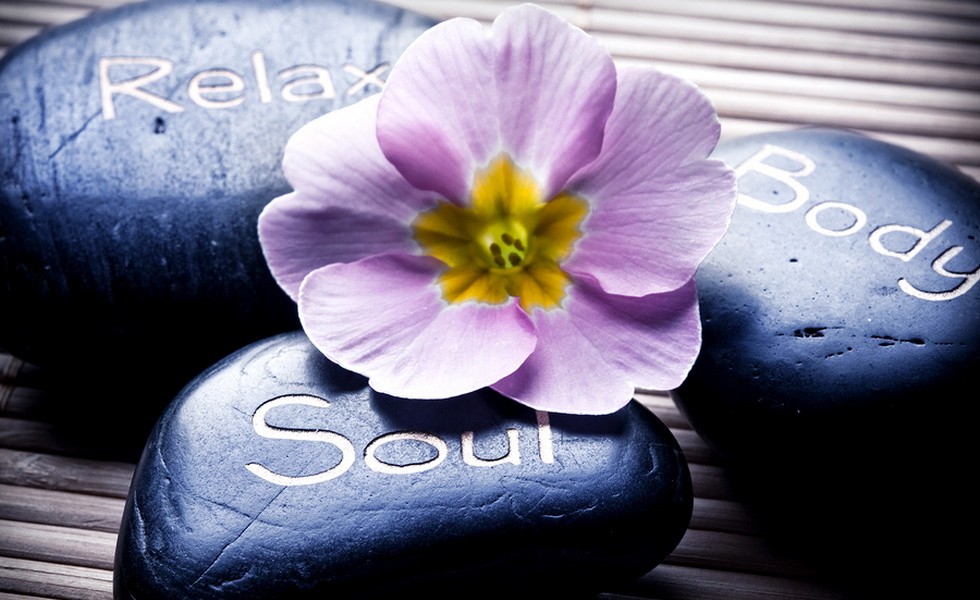 https://0201.nccdn.net/4_2/000/000/03f/ac7/bigstock-three-massage-stones-relax-16383113-980x600.jpg
