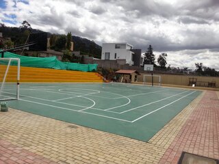 Complejo deportivo San Juan de Cumbayá