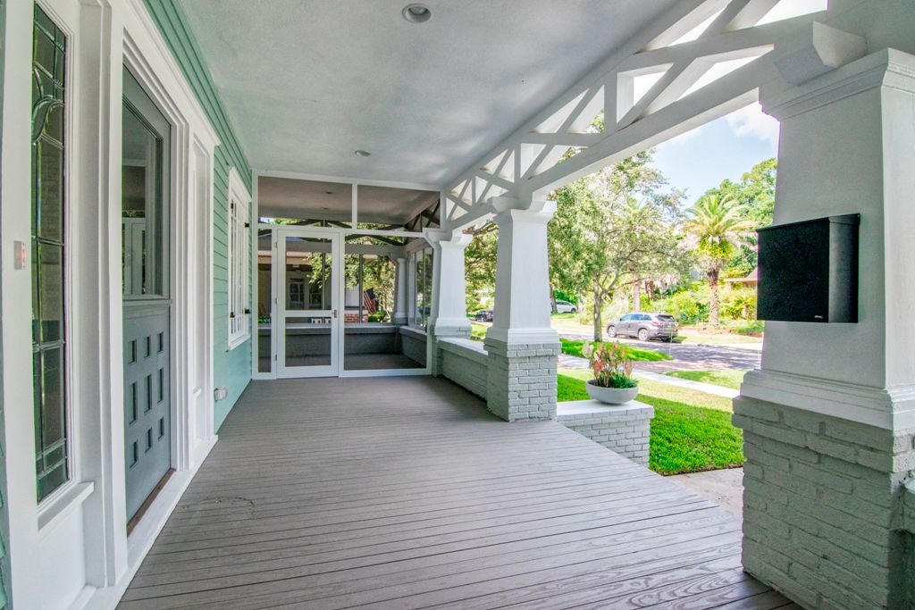 https://0201.nccdn.net/4_2/000/000/03f/ac7/hyde-park-bungalow--2-.jpg